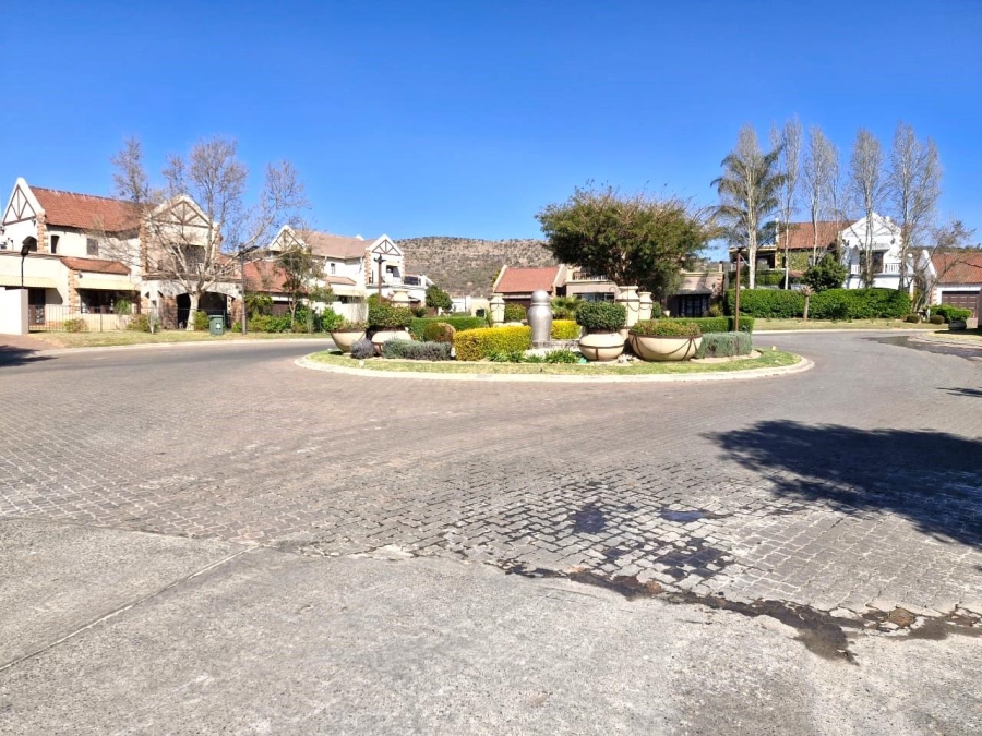 To Let 3 Bedroom Property for Rent in Meerhof North West